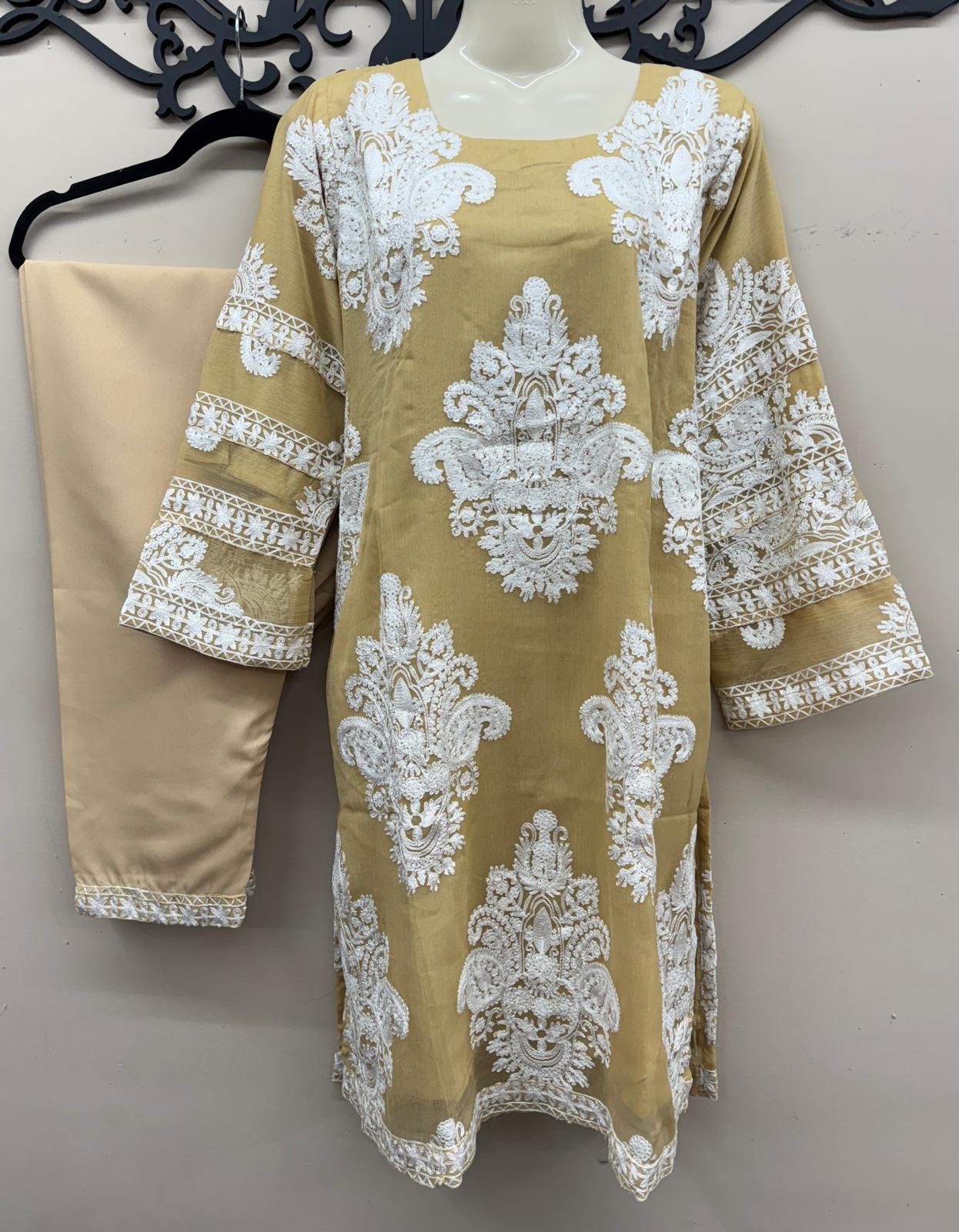 Elegant Chiffon Embroidered 3-Piece Outfit - All-Season Fashion