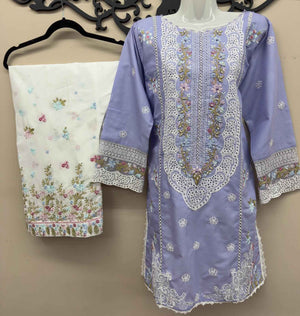 Light purple embroidered cotton 3 piece Pakistani suit with embroidered shalwar and voile zari dupatta