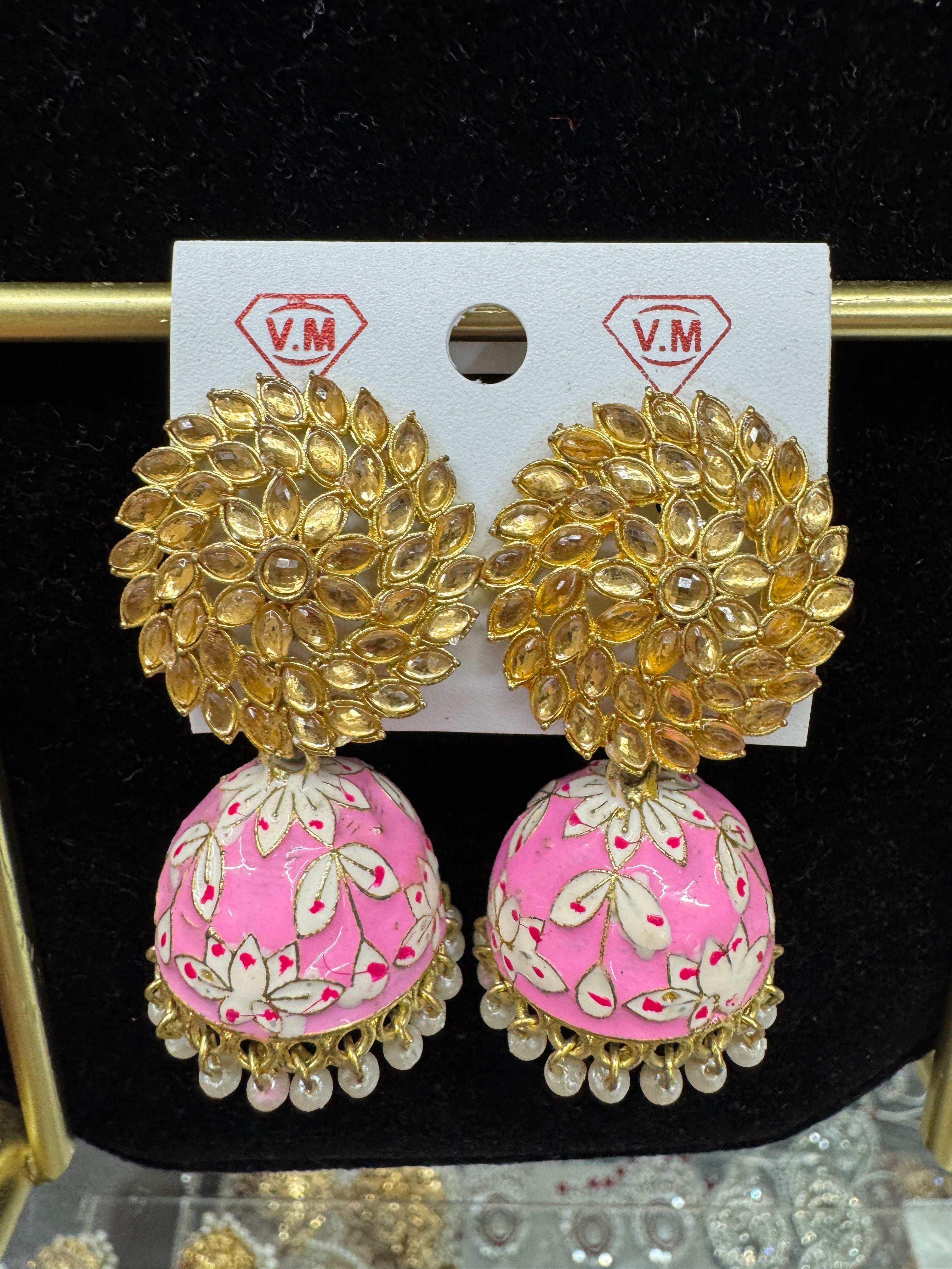 pink pearl earrings Canada
Pakistani pink jewelry
gold jhumka earrings women
festive pearl earrings