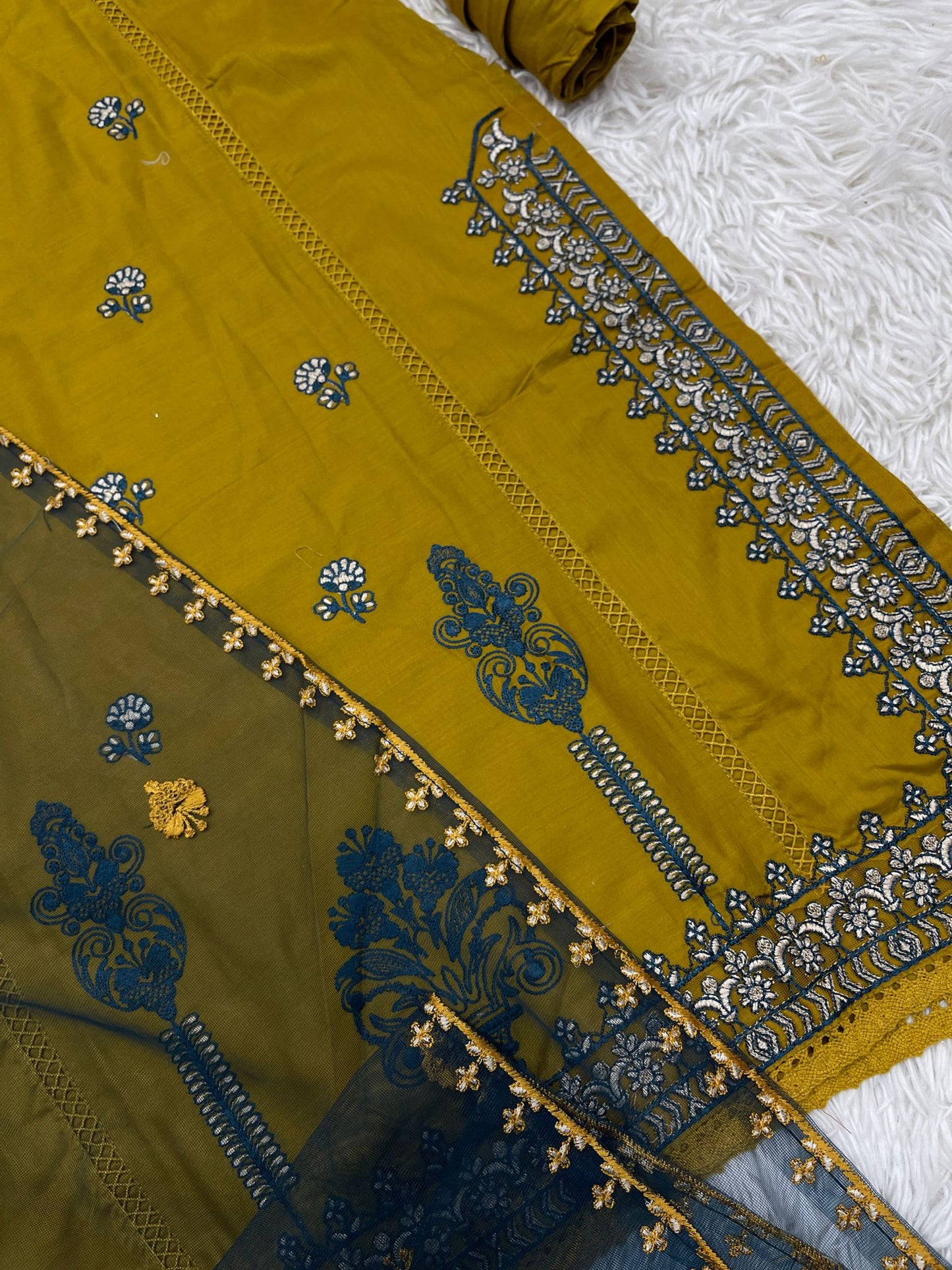 Zahra Rubab Cotton 3PC Outfit M-L