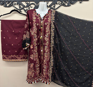 embroidered Pakistani dress maroon Canada