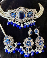 Elegant Choker Set – White & Blue Pearls ✨💙