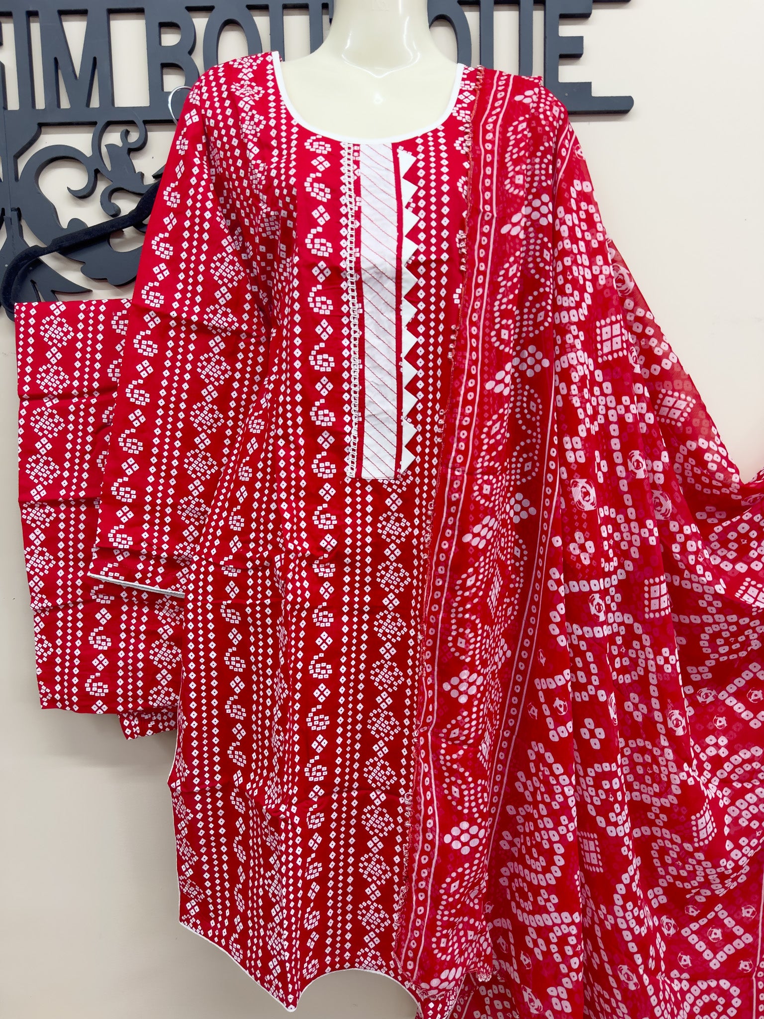 Red Chunri Printed Cotton 3-Piece Outfit