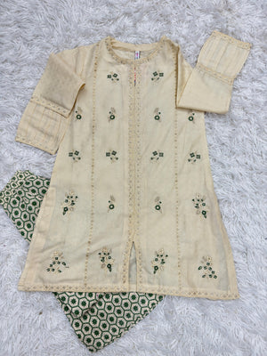 Baby Choice embroidered dobby lawn girls suit in cream and green in Canada