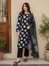 Beautiful black casual dress in canada