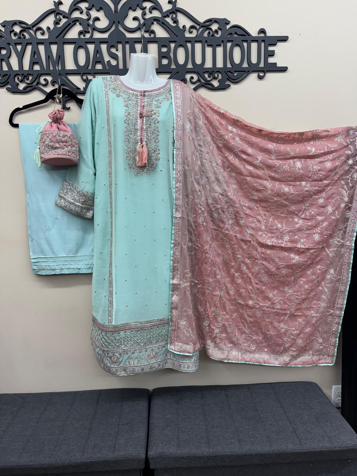 Luxury Chiffon Embroidered 4Pc Formal Dress with Potli Bag (Copy)