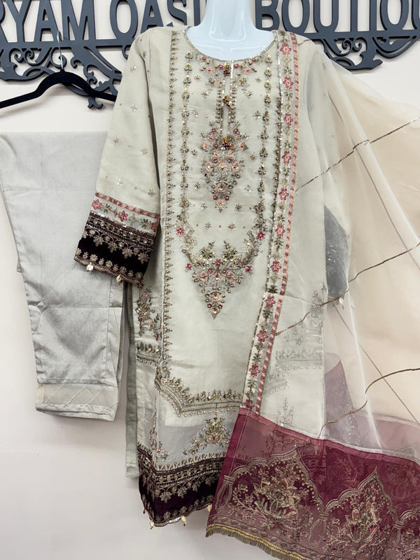 Organza Embroidered 3Pc Formal Outfit with Velvet Patch & Dupatta