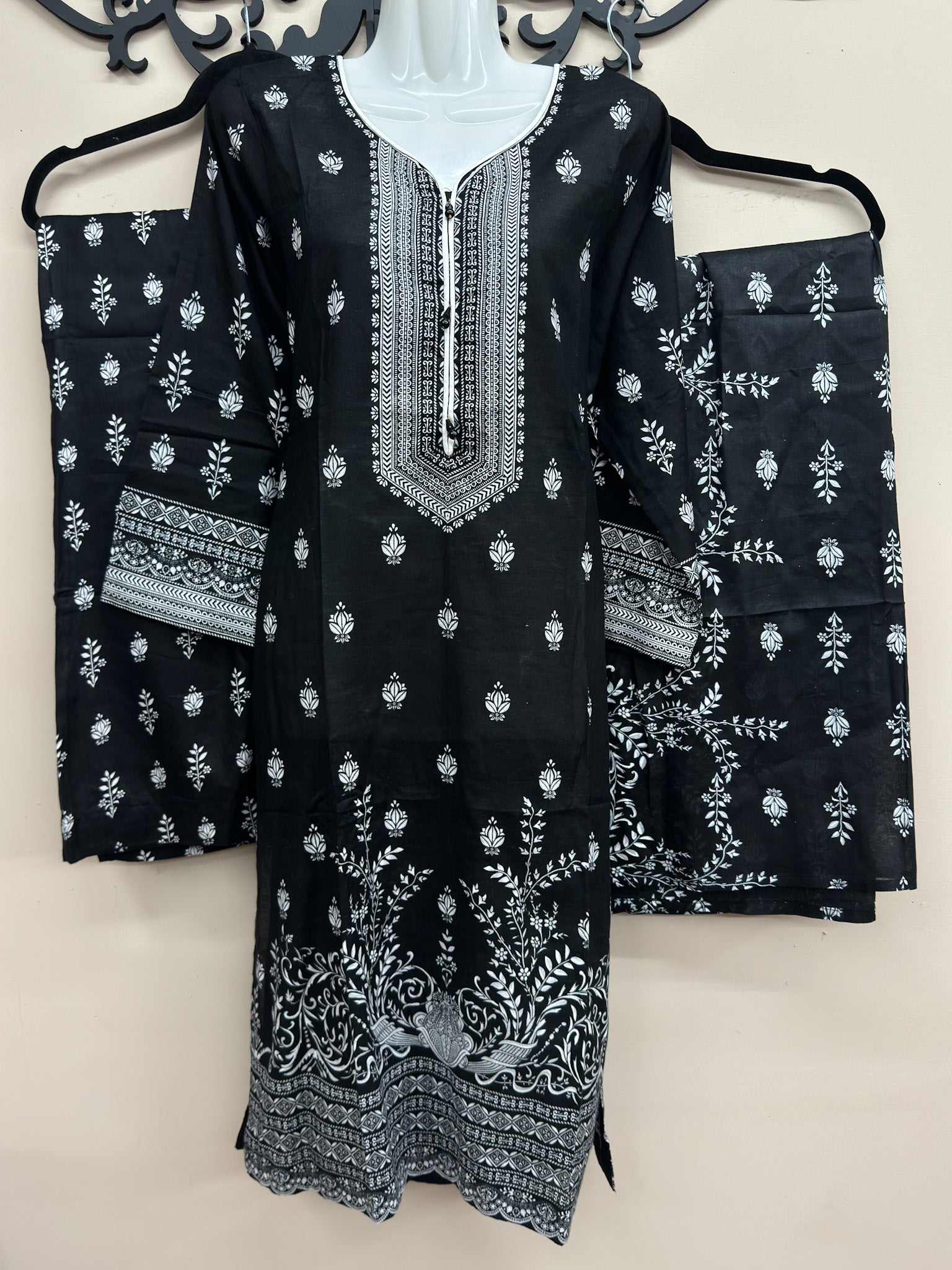 3-Piece Lawn Printed Outfit BLACK