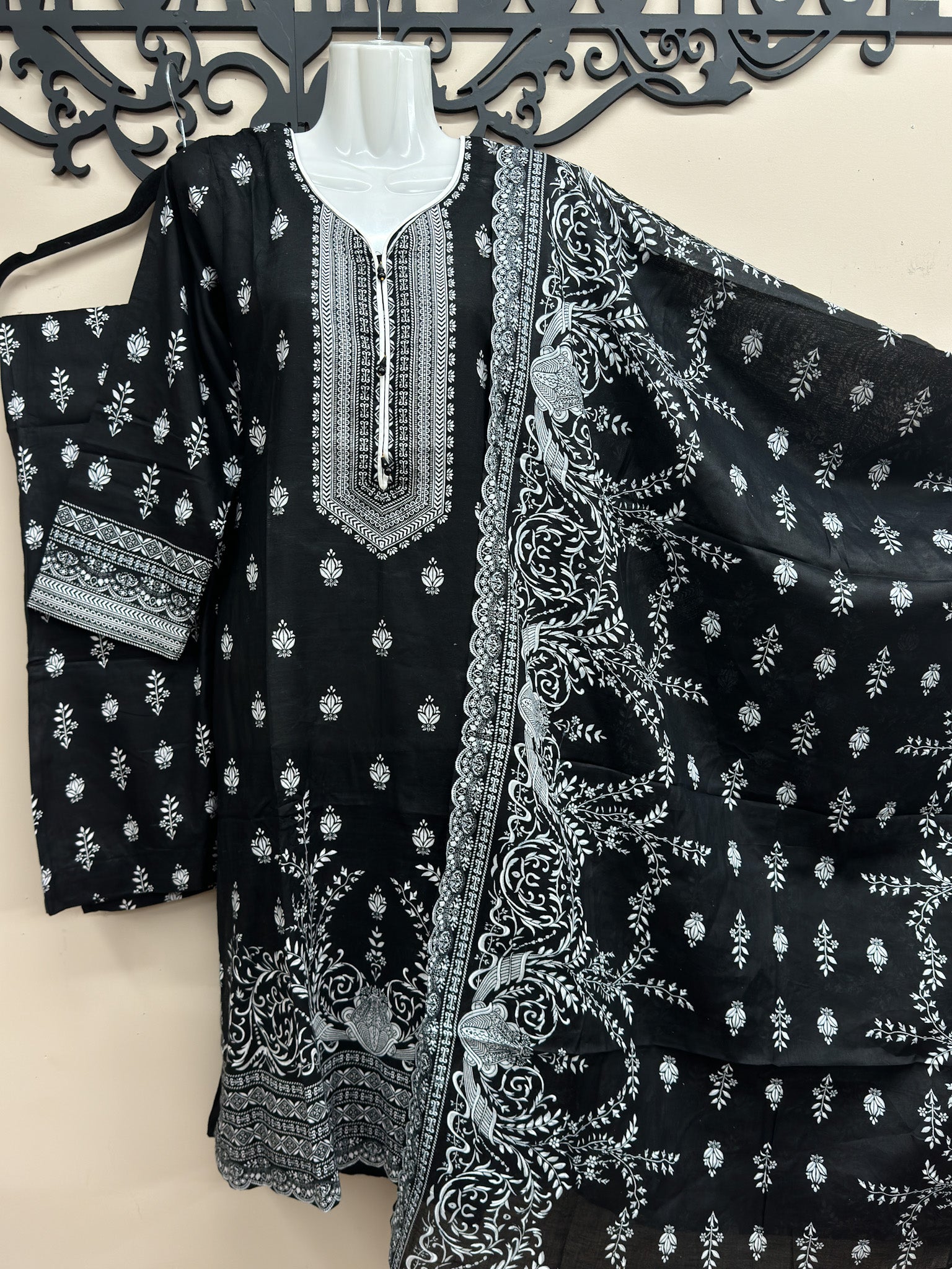 3-Piece Lawn Printed Outfit BLACK