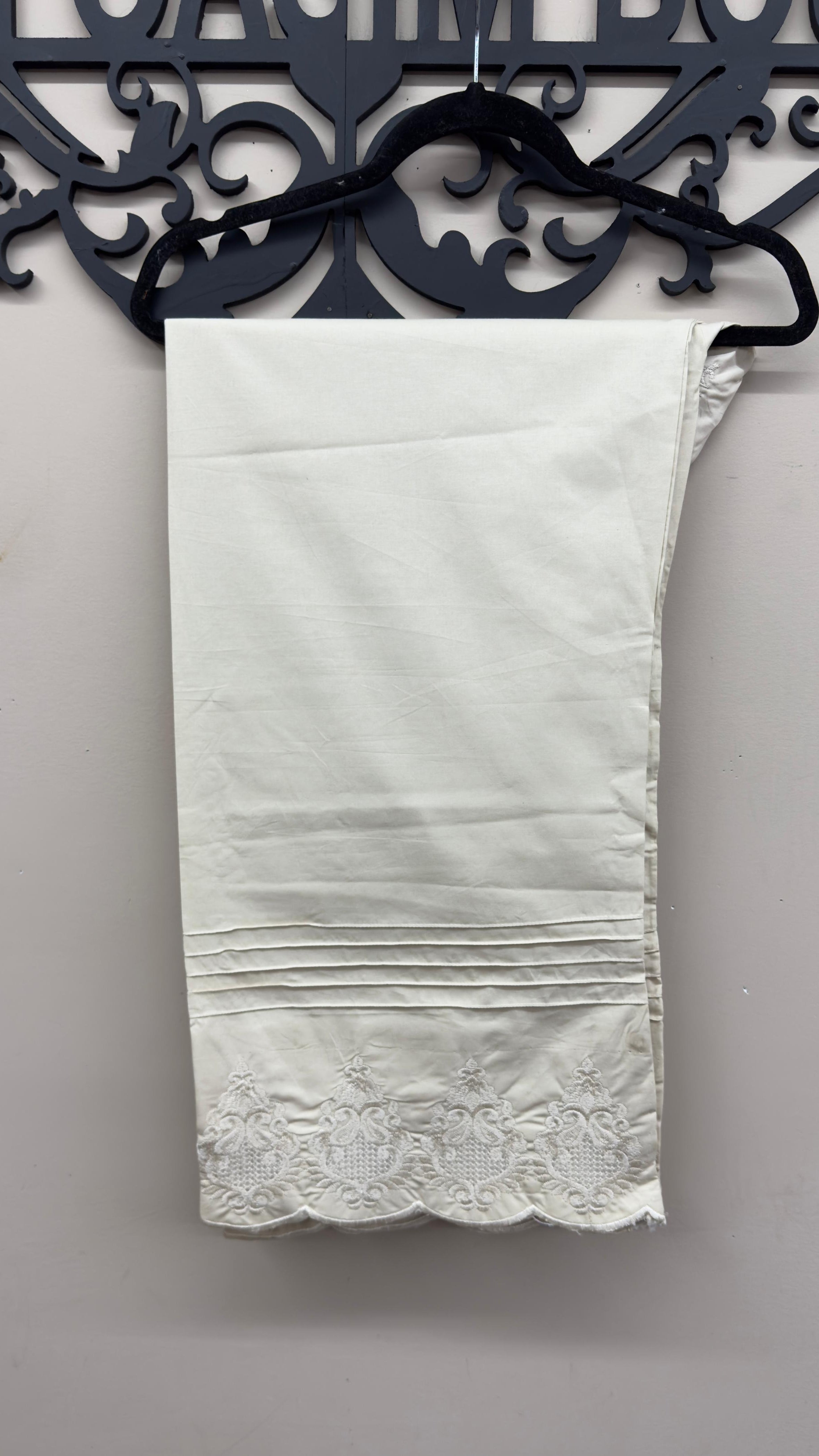 Off-white South Asian women's cotton trousers