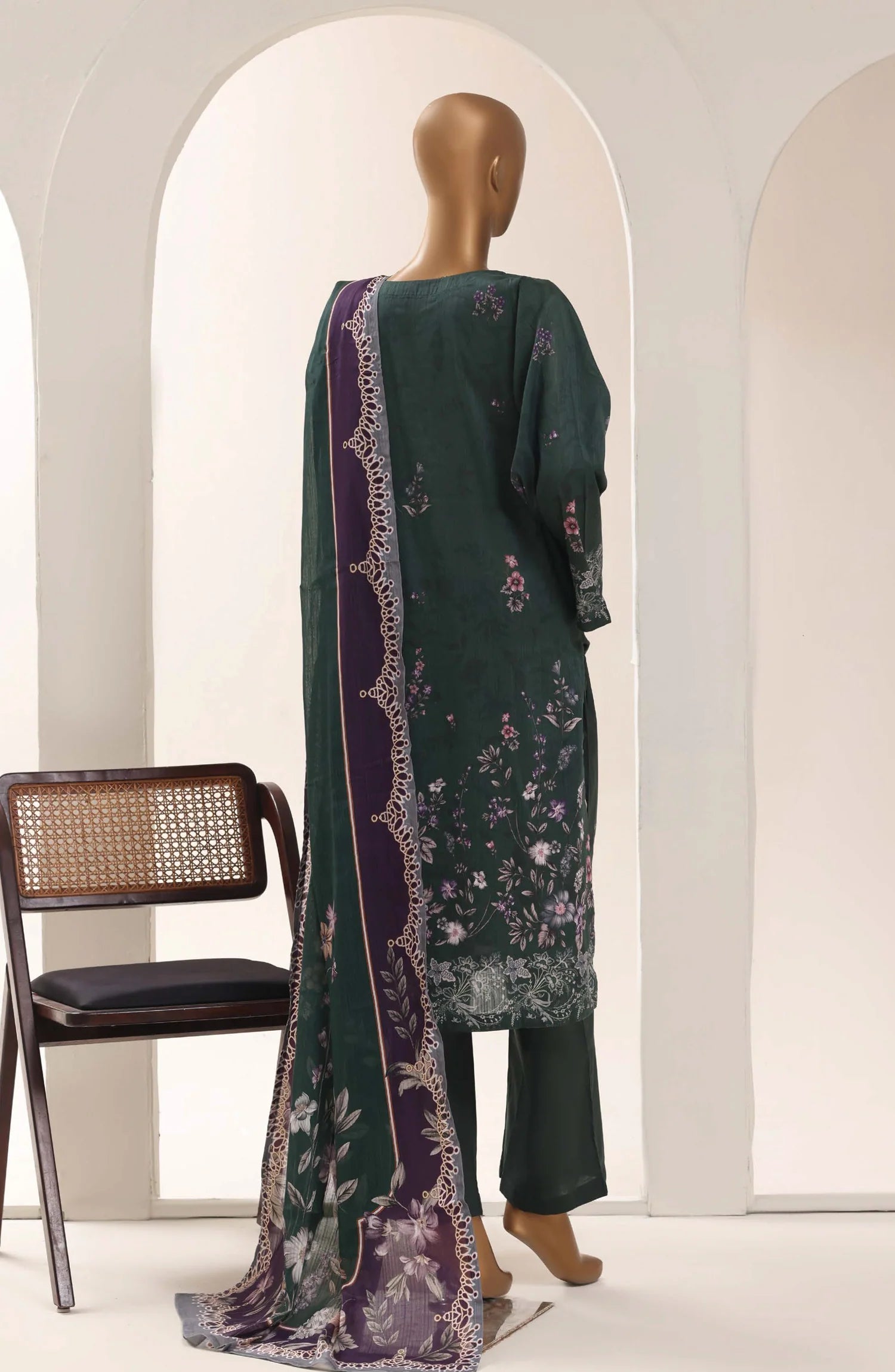 Sadabahar Green Printed Lawn 3 Piece Suit – Elegant Summer Wear