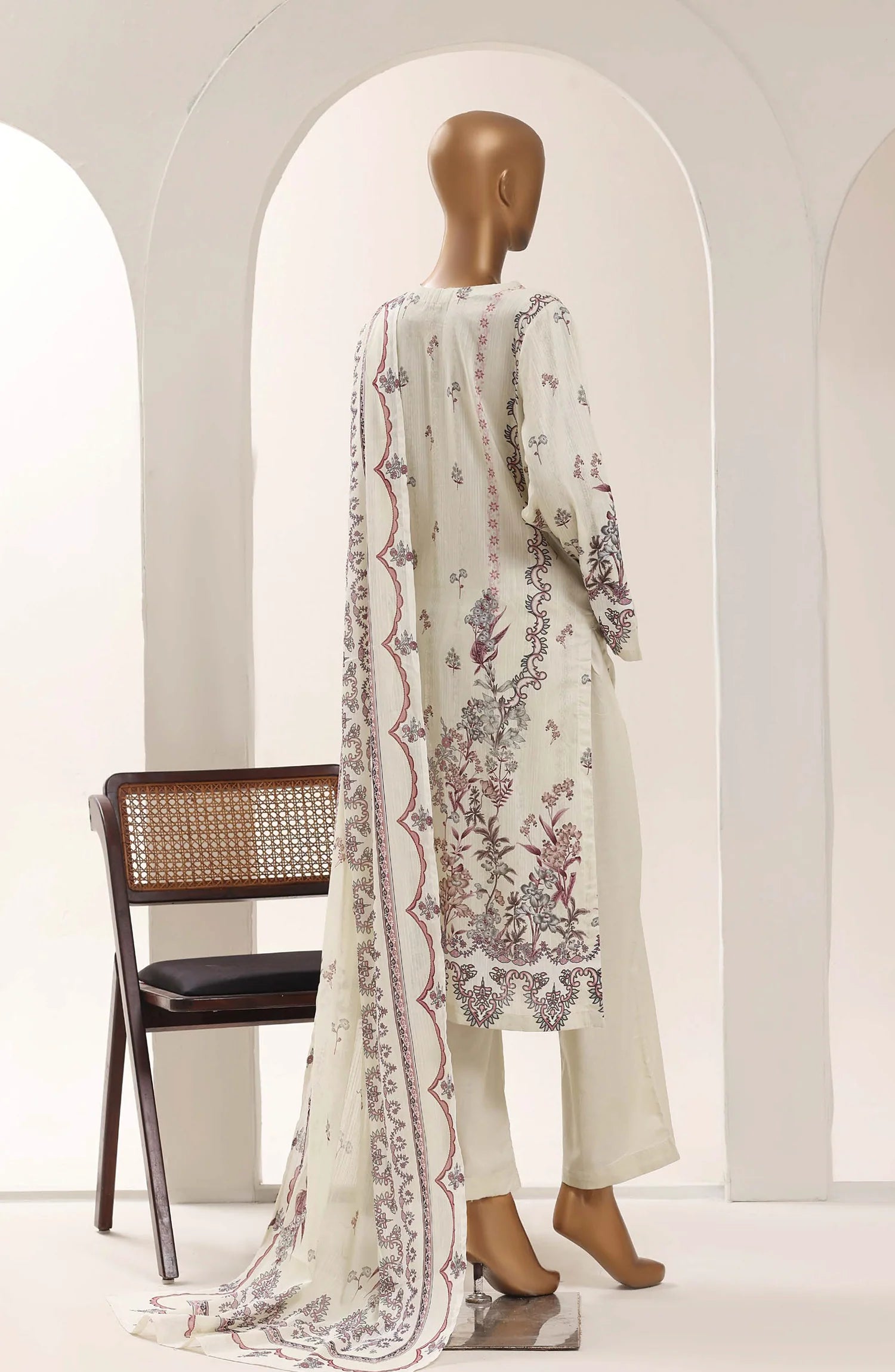 Sadabahar Off White Printed Lawn Stitched 3 Piece Suit – Summer Collection