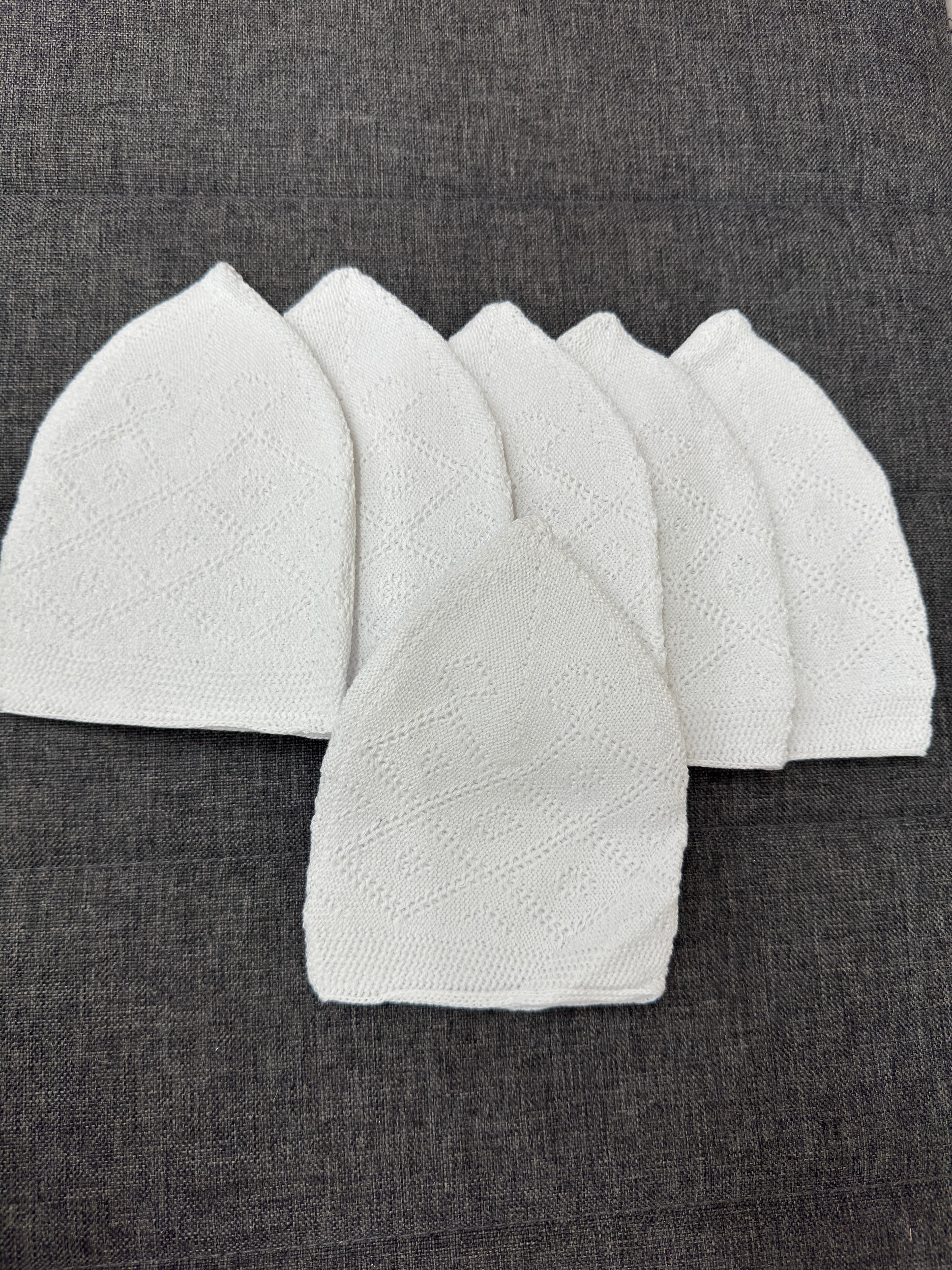 White Men’s Prayer Top – Comfortable Islamic Namaz Cap for Men