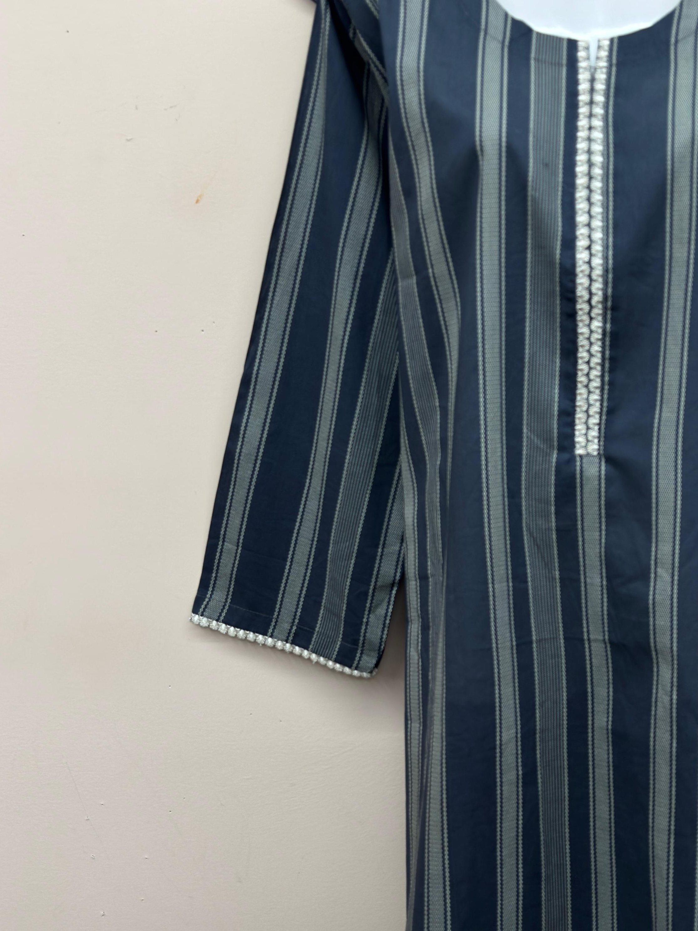 Women’s Lawn Top – Large Size | Lightweight & Comfortable Casual Wear