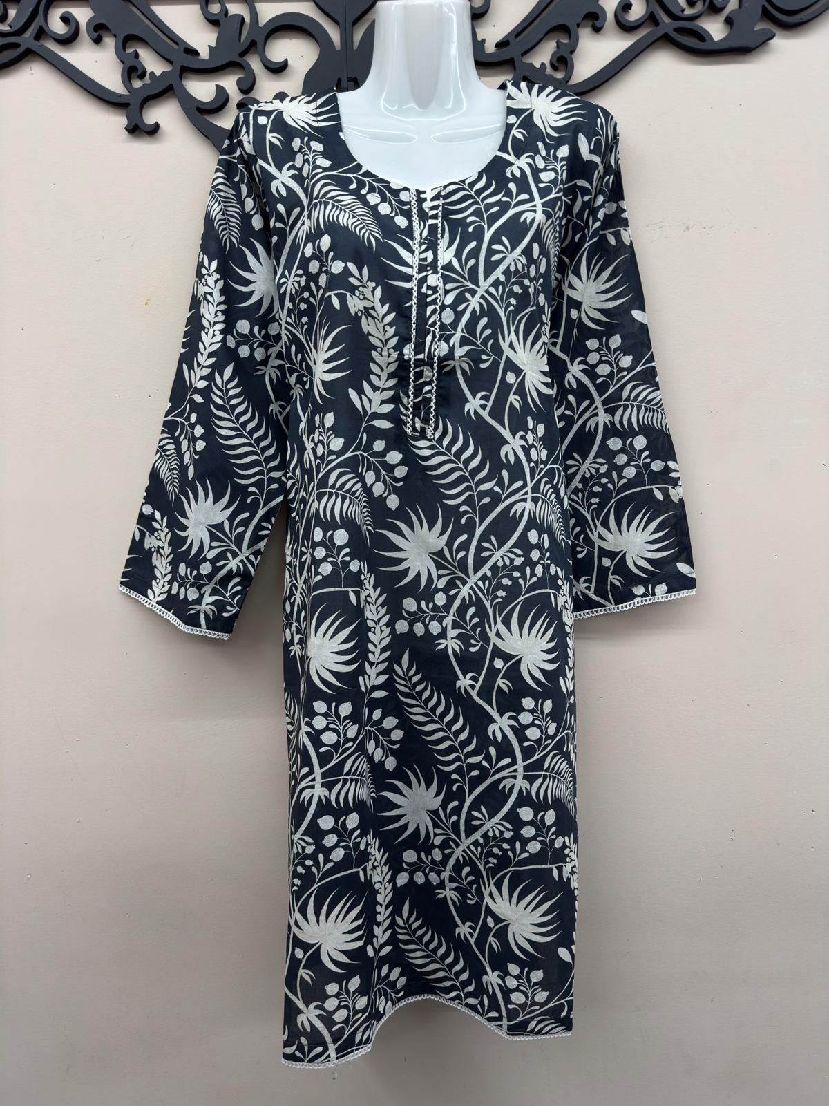 Women’s Printed Top Dark Grey – Medium Size | Casual Lawn Top