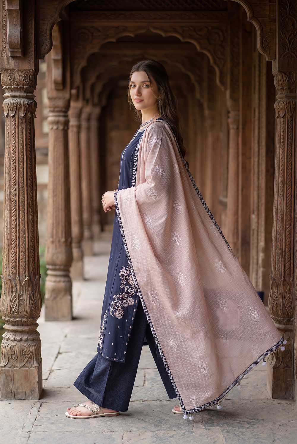 Zahra Rubab Navy Blue 4 Piece Embroidered Lawn Suit with Matching Bag