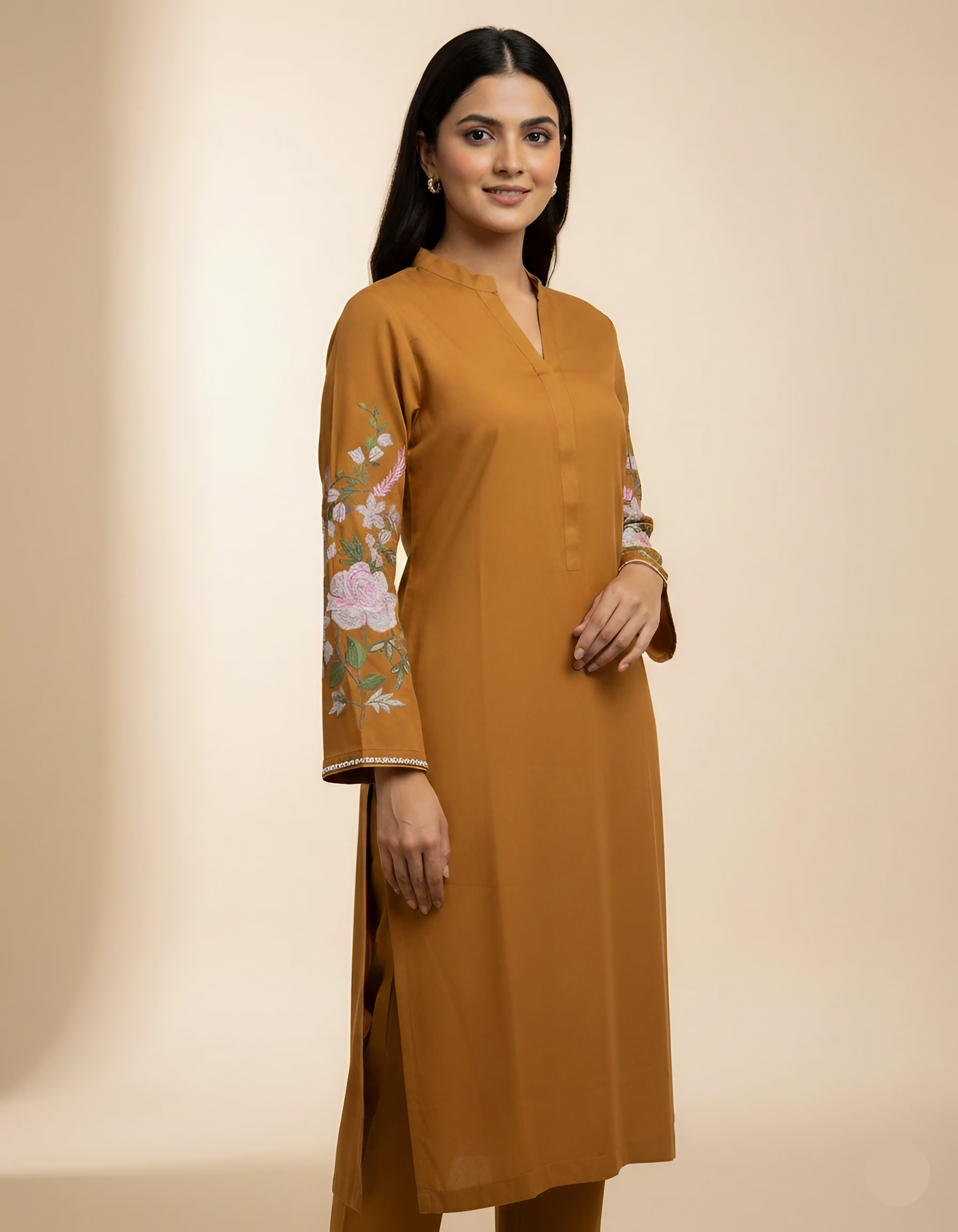 Beautiful 2-Piece Linen Ensemble