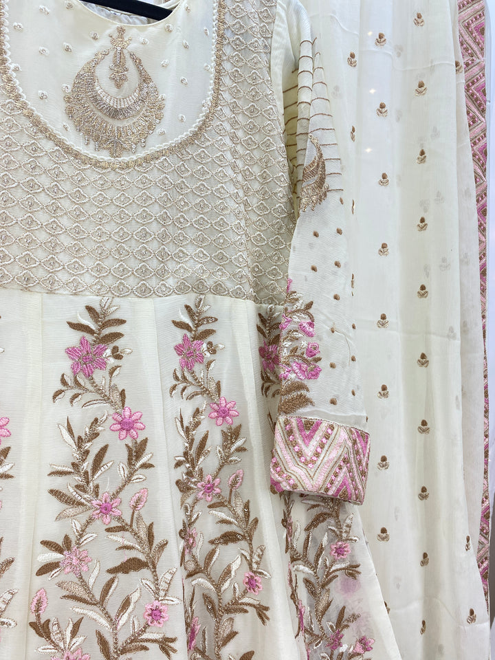 Elegant Pakistani Maxi