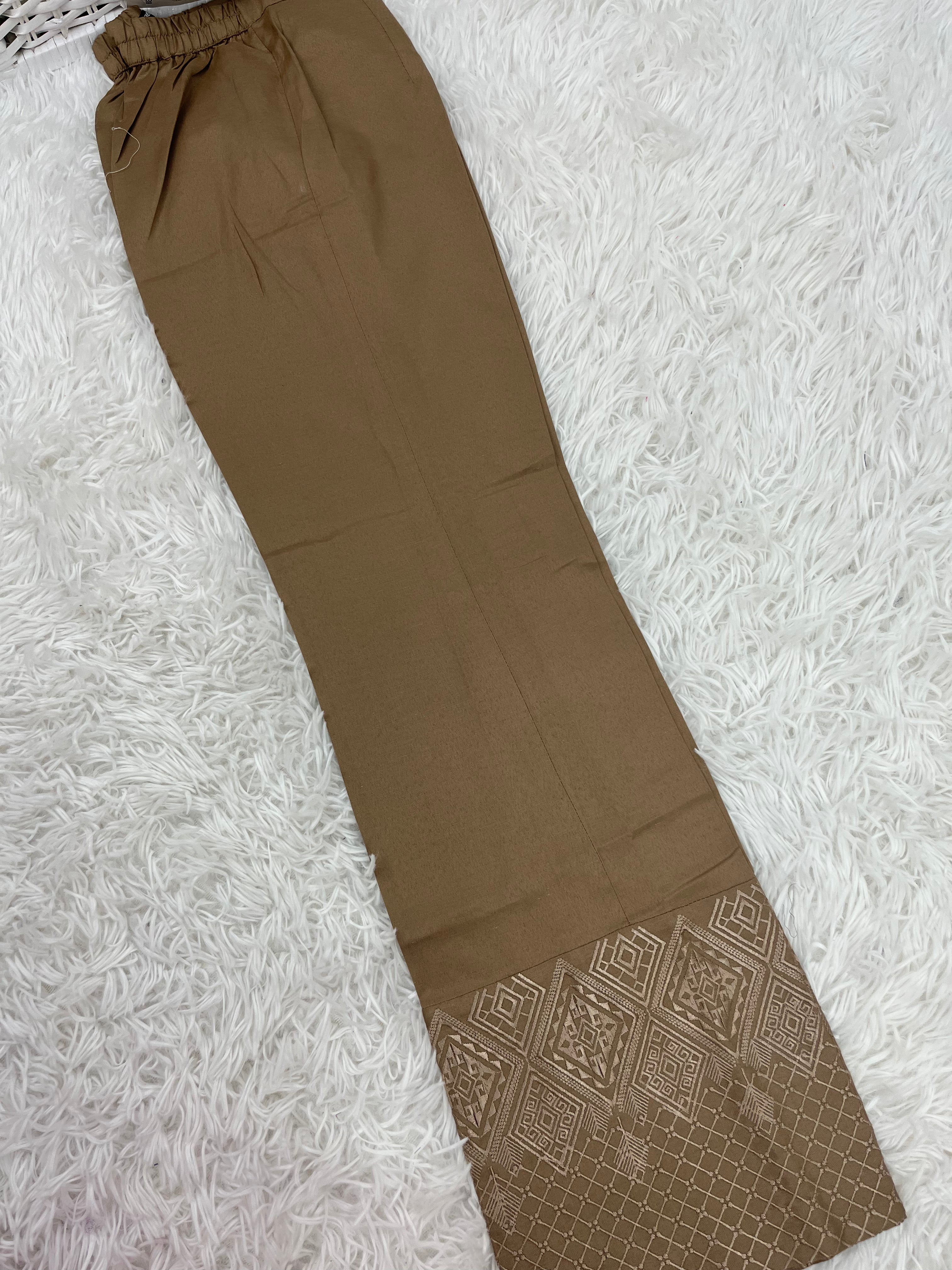 Beechtree Bootcut Embroidered Bottom S