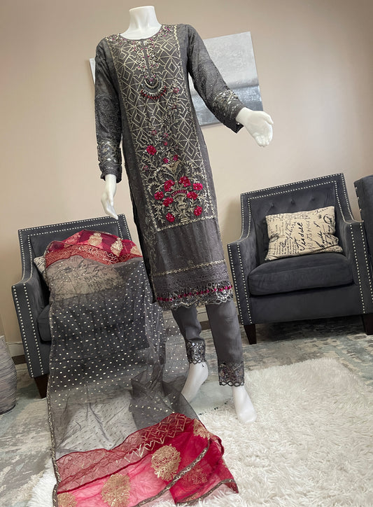 Zahra Rubab Chikan Kari Festive Outfit S-L