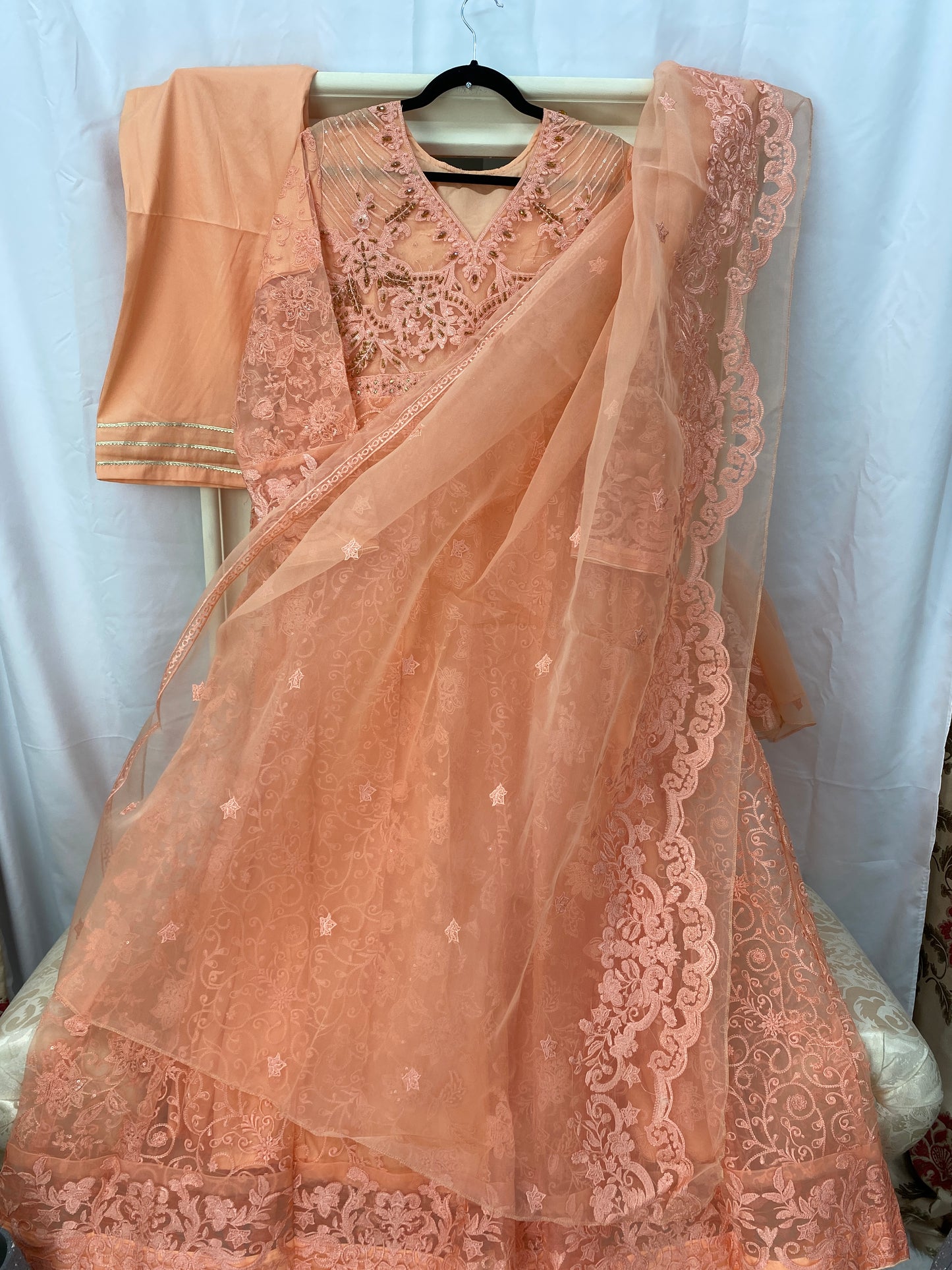 Organza Thread Work Maxi - Peach