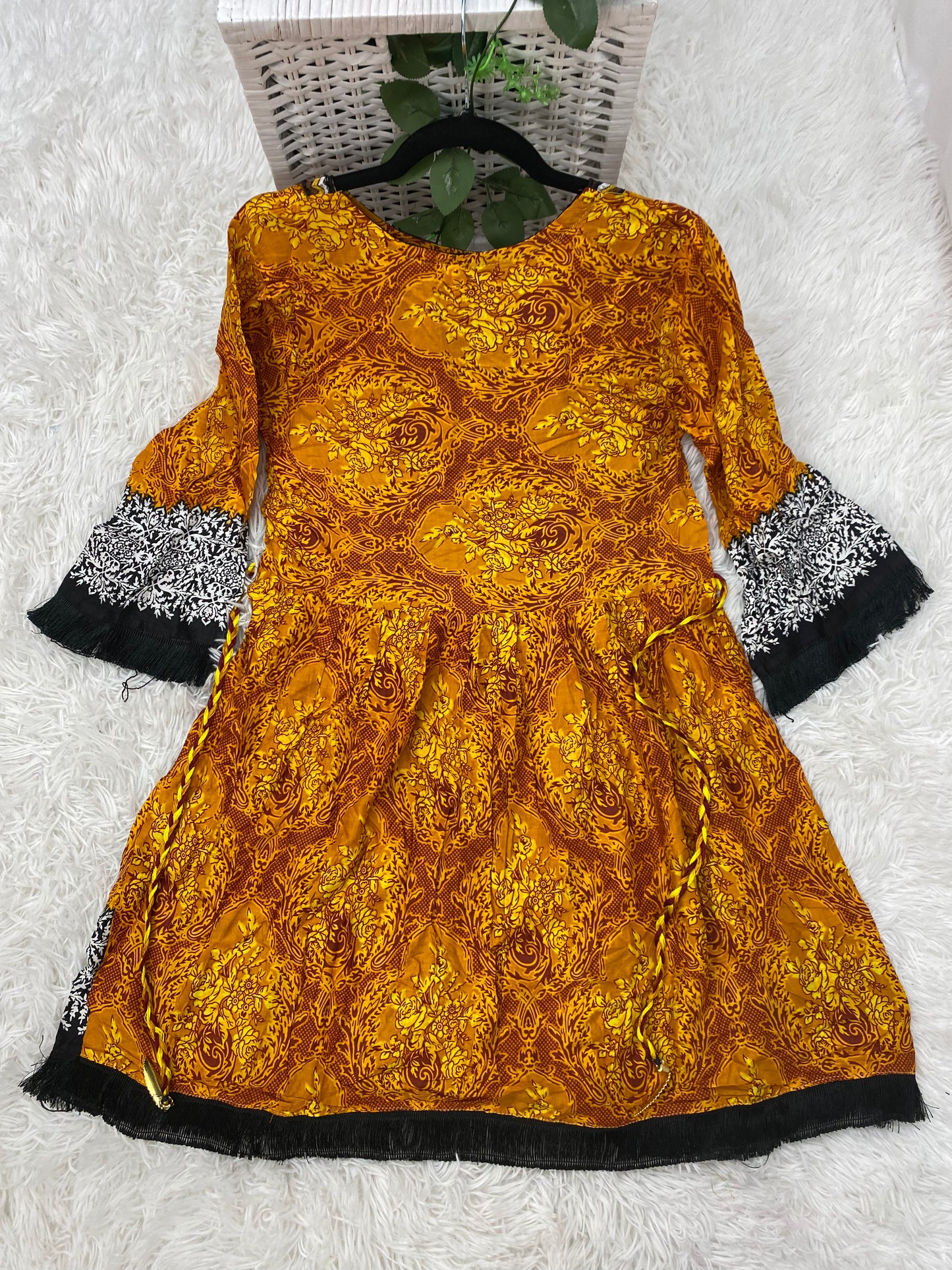 Lilen Embroidered Peplum Kurti