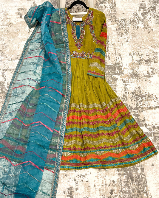Beautiful 3-Piece Maxi